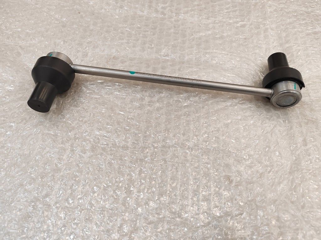 Front Stabilizer Bar Link and Ball Joint Assembly