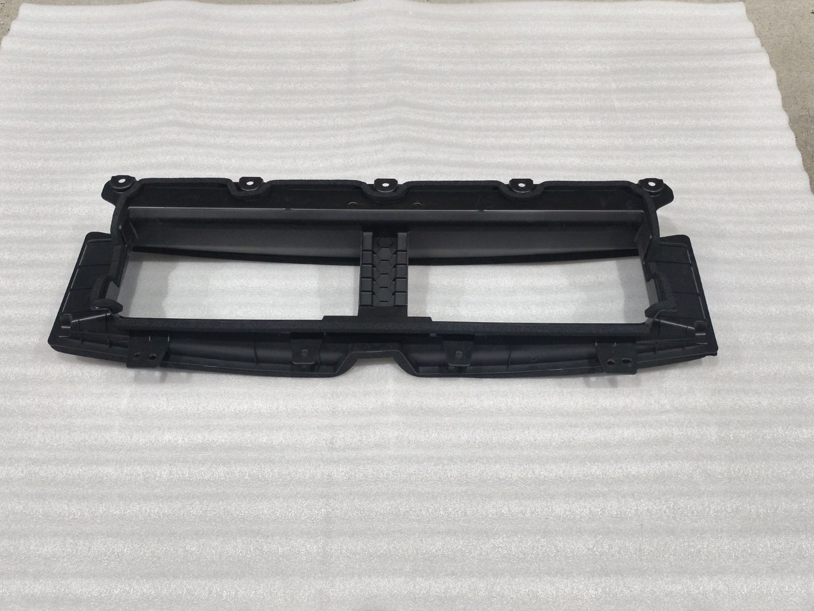 Radiator Lower Air Deflector Assembly